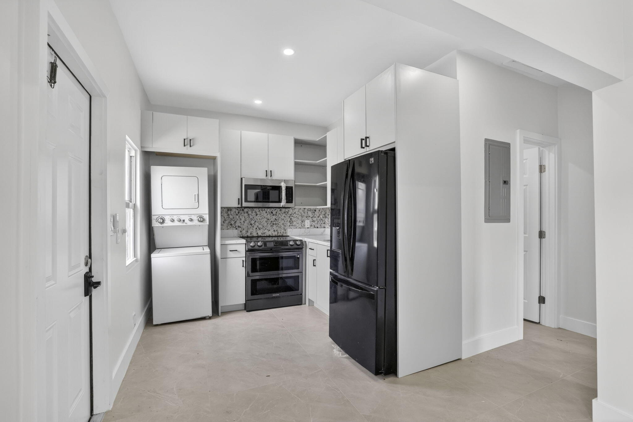 621 NW 3rd Avenue