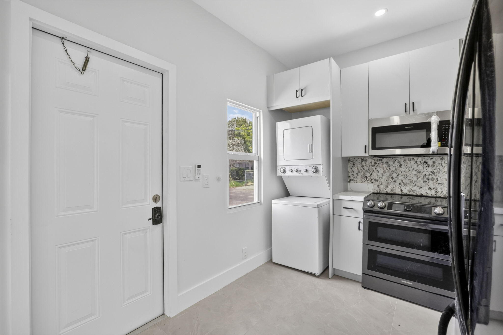 621 NW 3rd Avenue