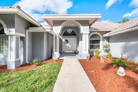 A home in Loxahatchee