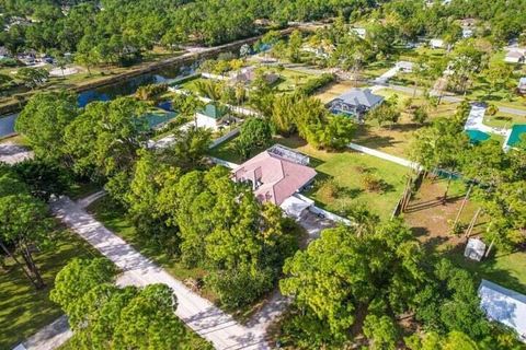 A home in Loxahatchee