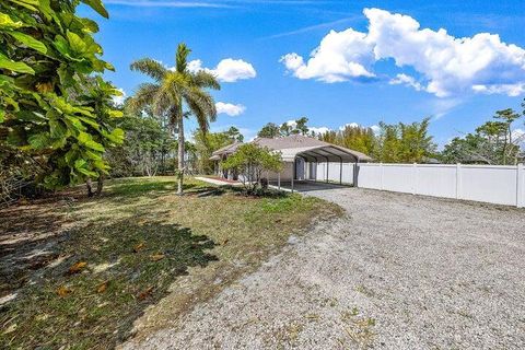 A home in Loxahatchee