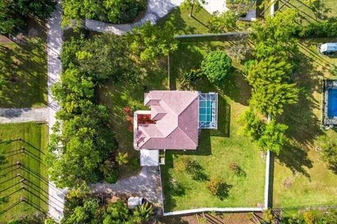 A home in Loxahatchee