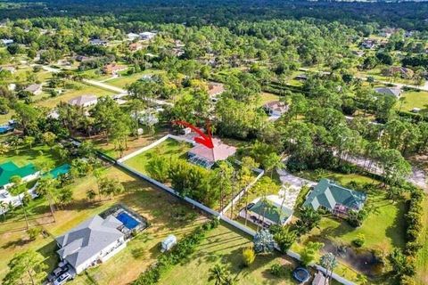 A home in Loxahatchee