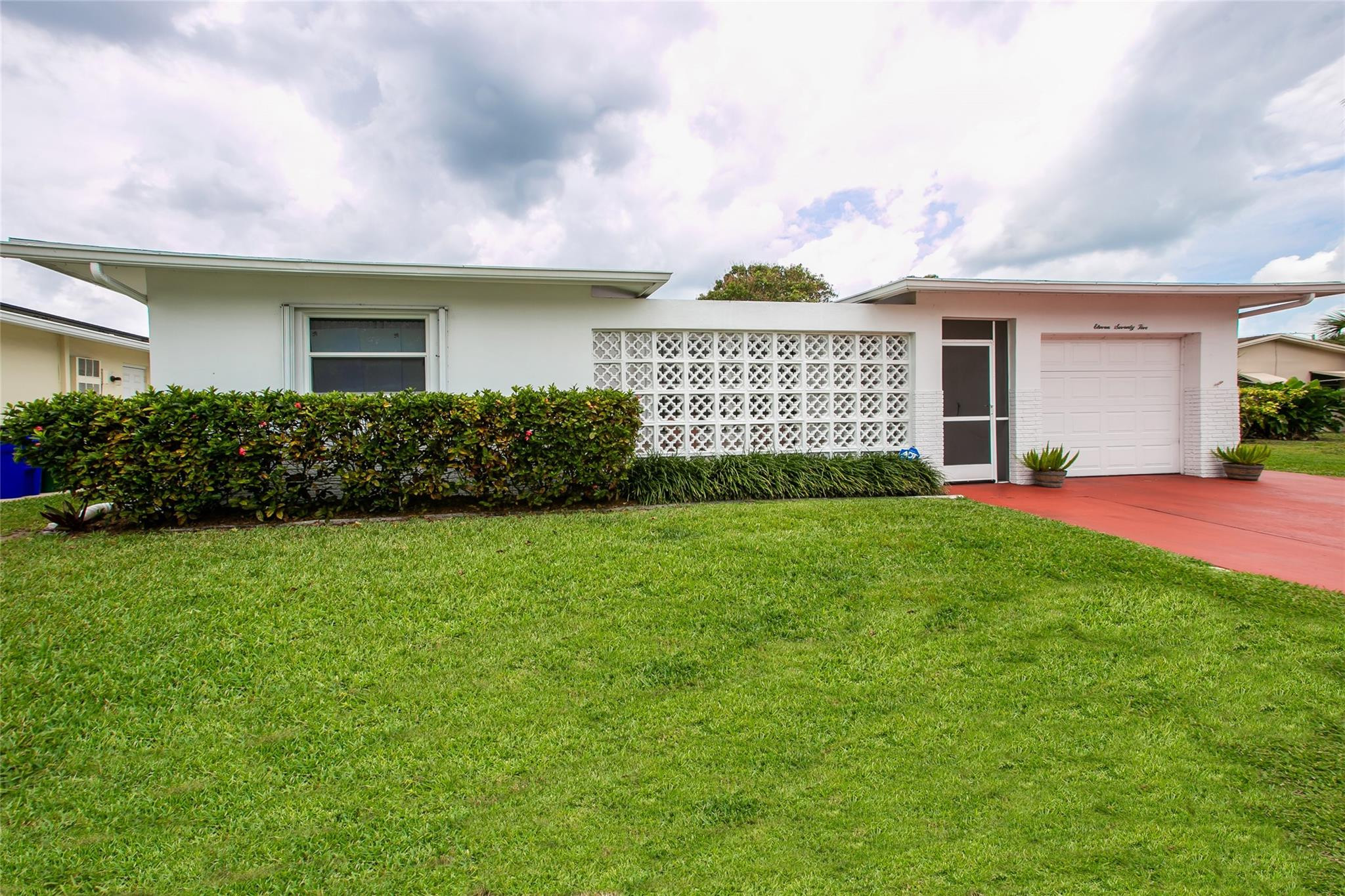 Paradise Gardens Sec 4 76 - Residential