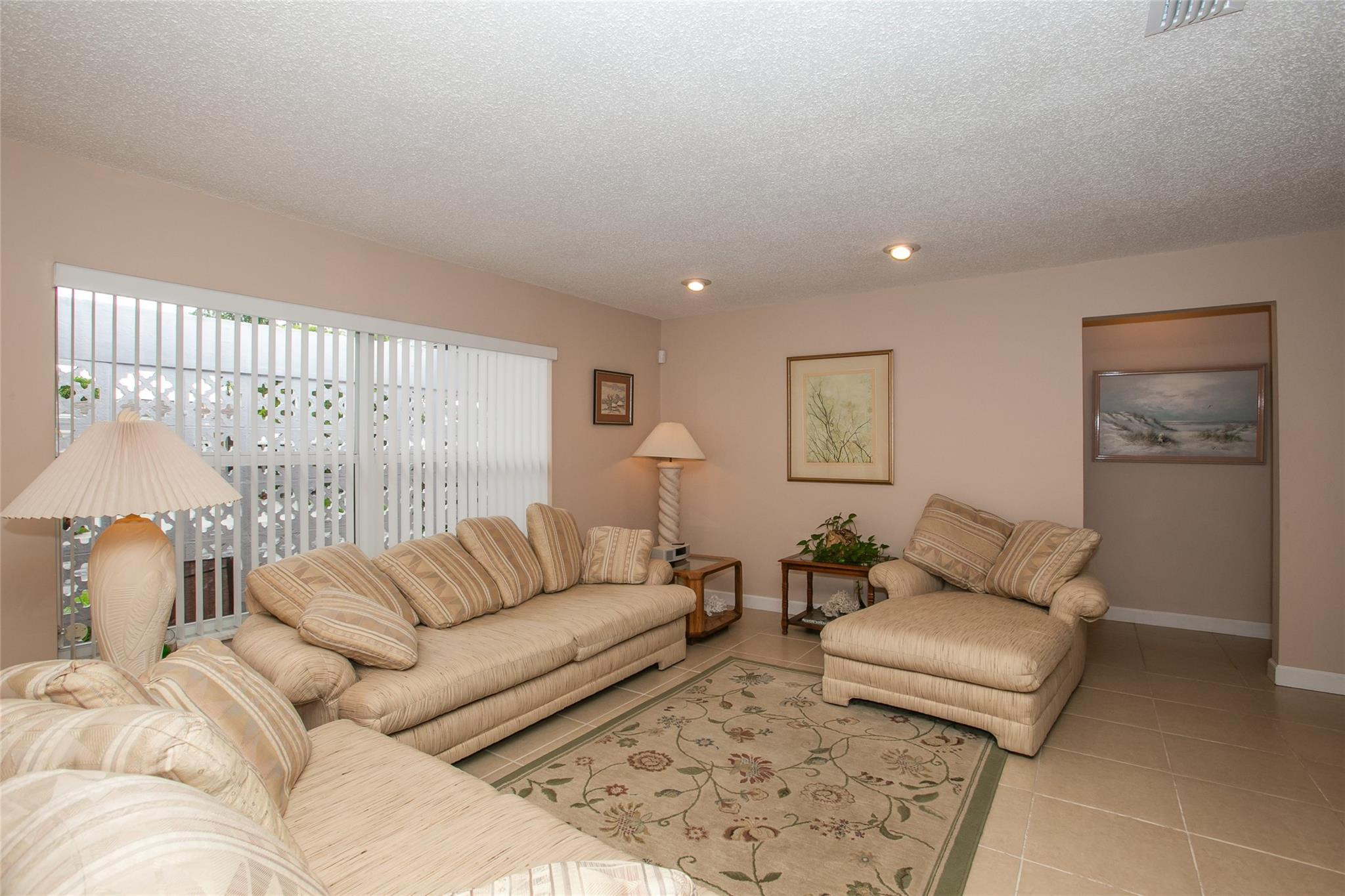 Paradise Gardens Sec 4 76 - Residential
