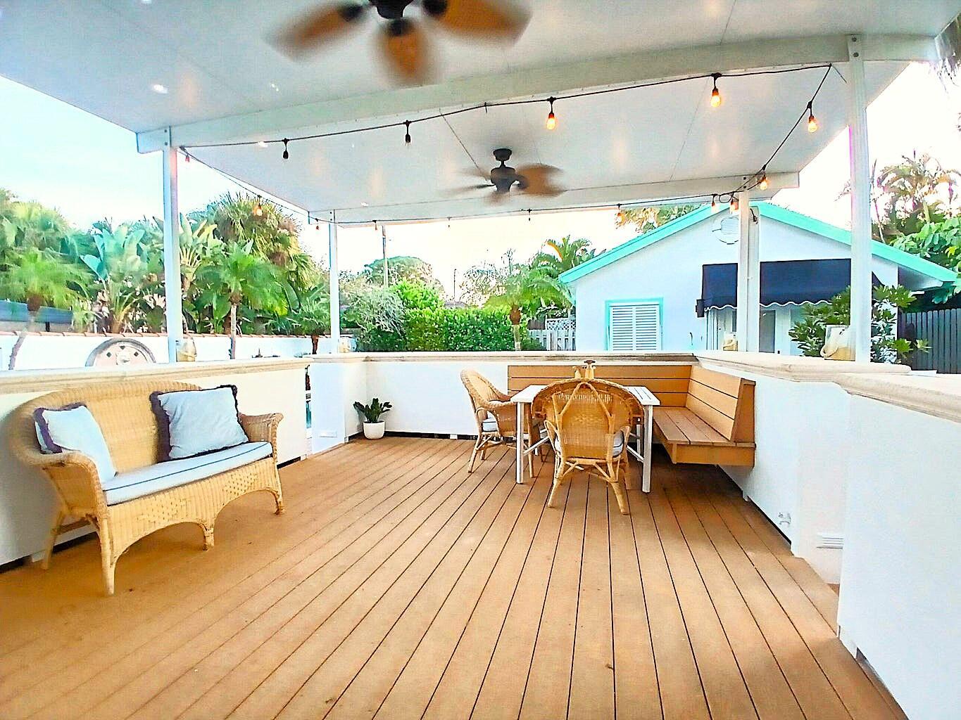 North Lake Worth Beach/ C - Residential