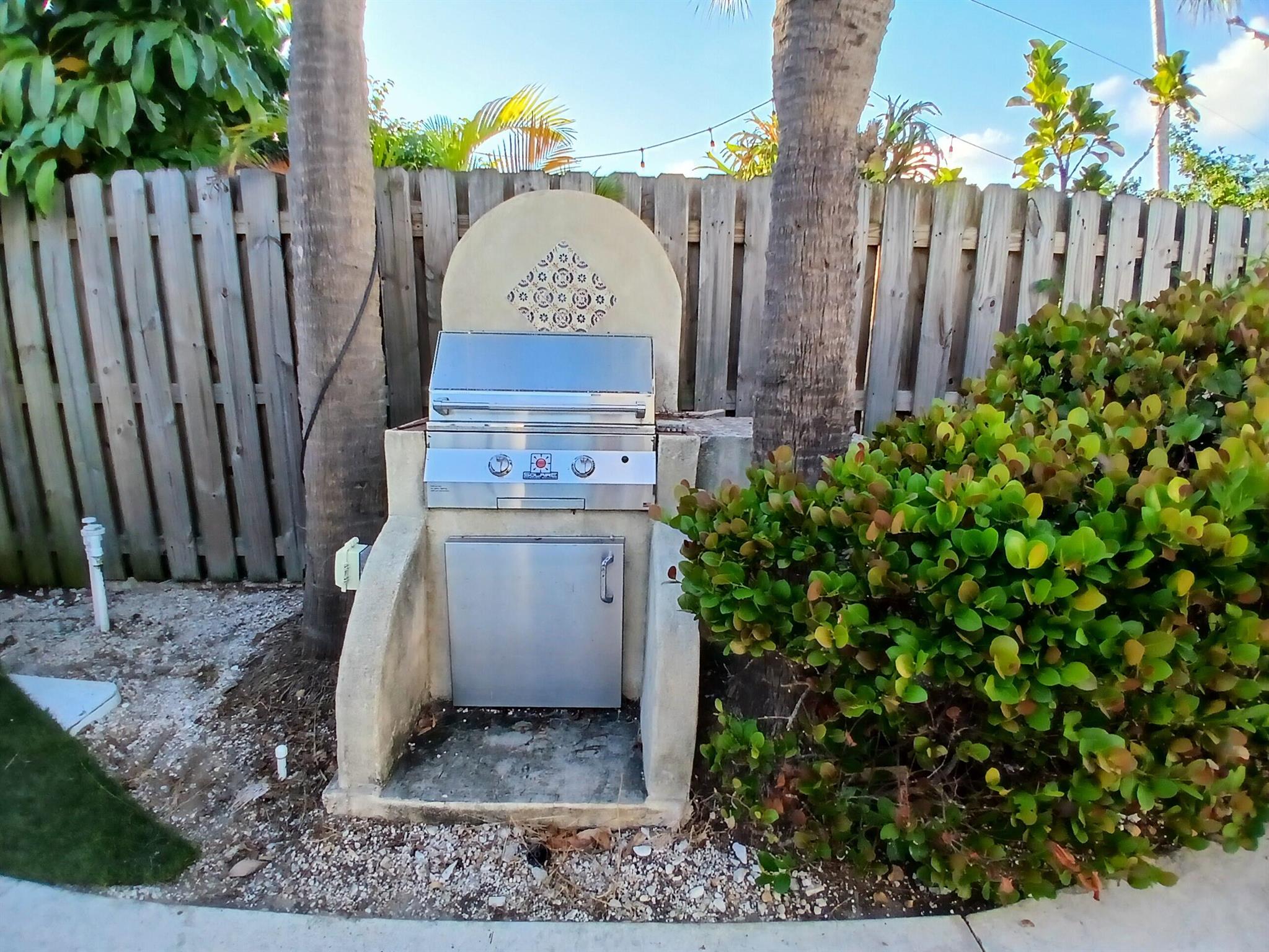 North Lake Worth Beach/ C - Residential