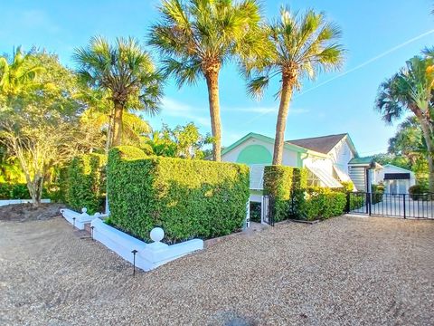 205 18th Avenue N Lake Worth Beach FL 33460