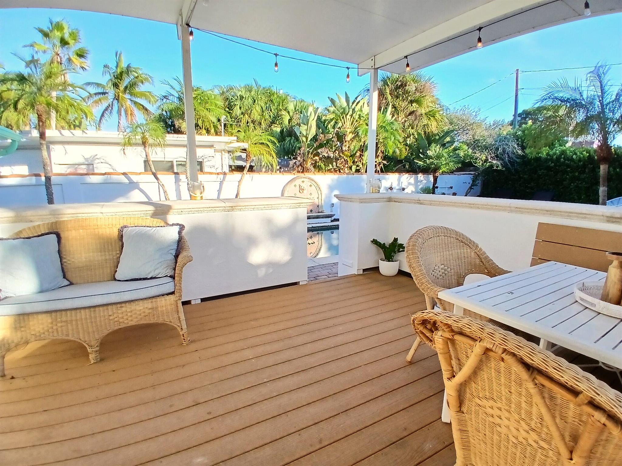 North Lake Worth Beach/ C - Residential