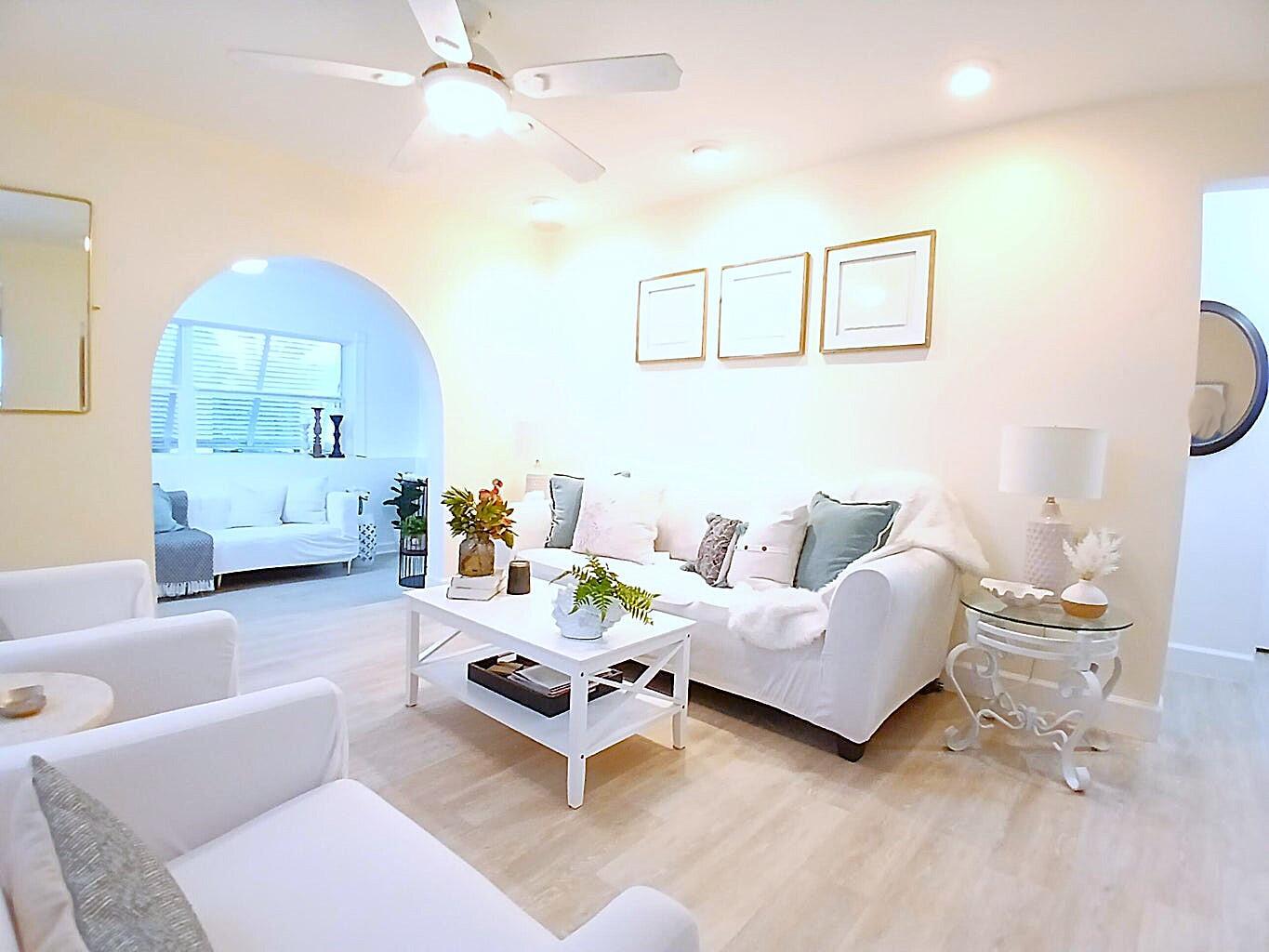 North Lake Worth Beach/ C - Residential