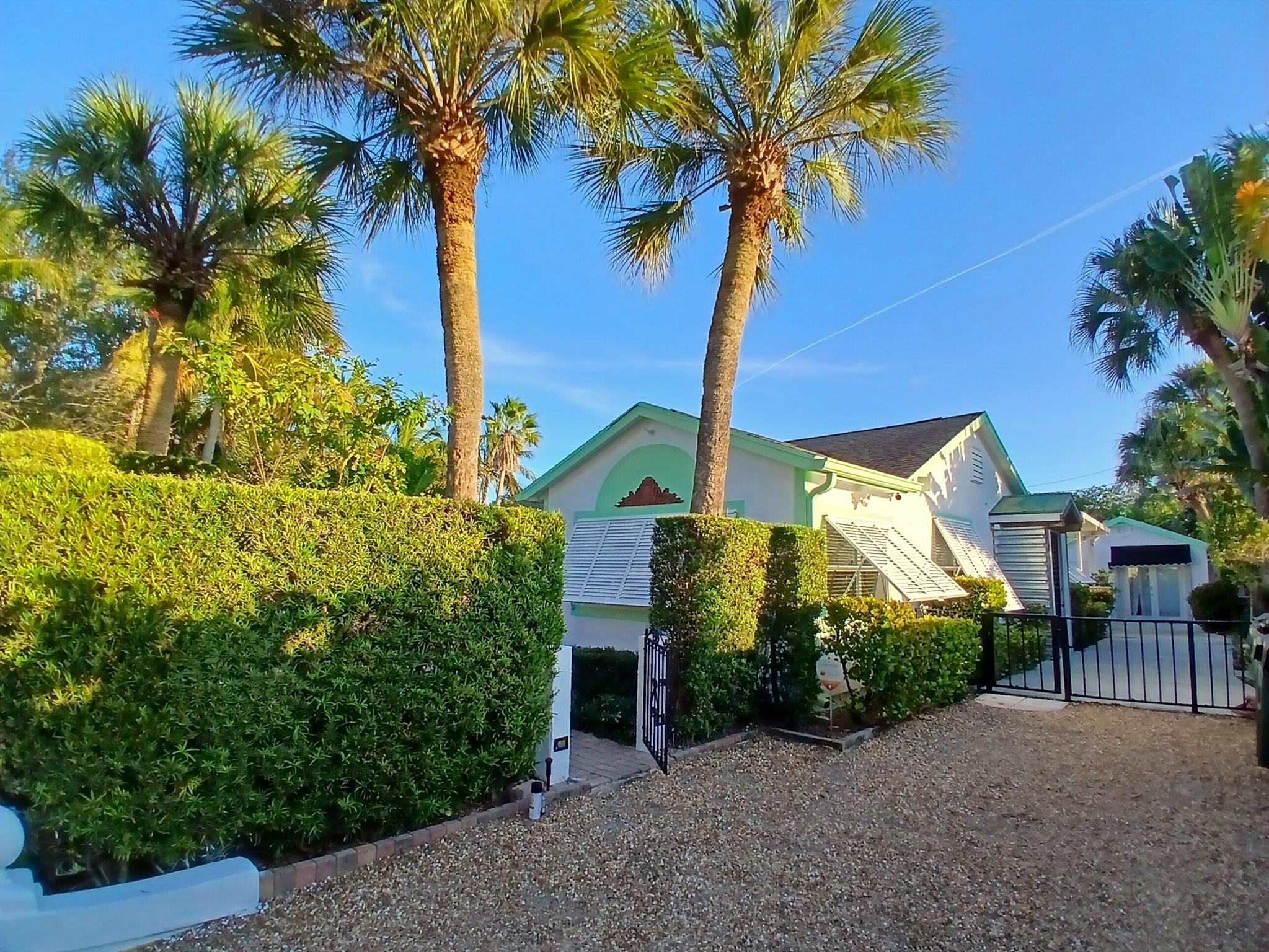 North Lake Worth Beach/ C - Residential