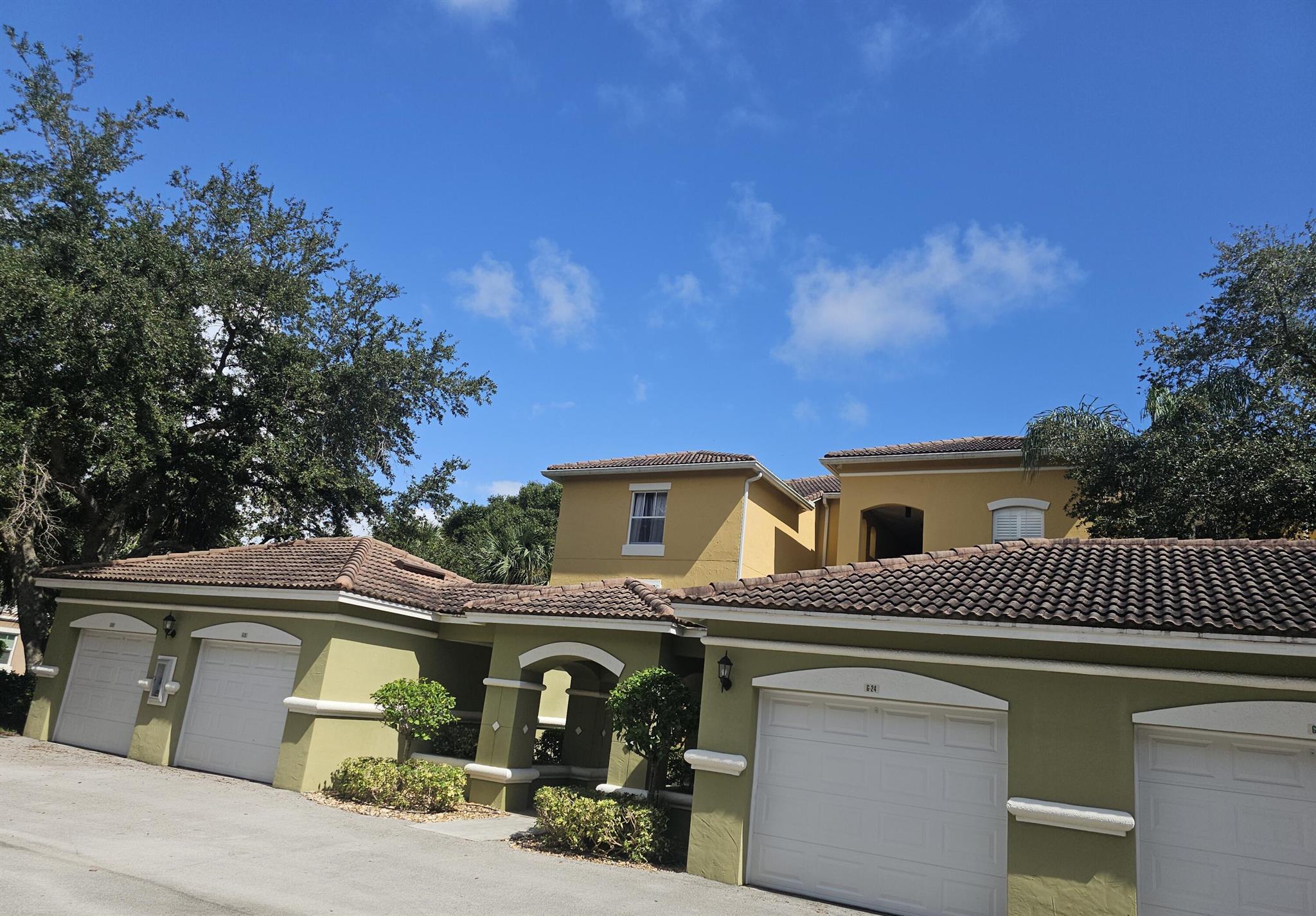 FAIRWAYS AT GRAND HARBOR - Residential Lease