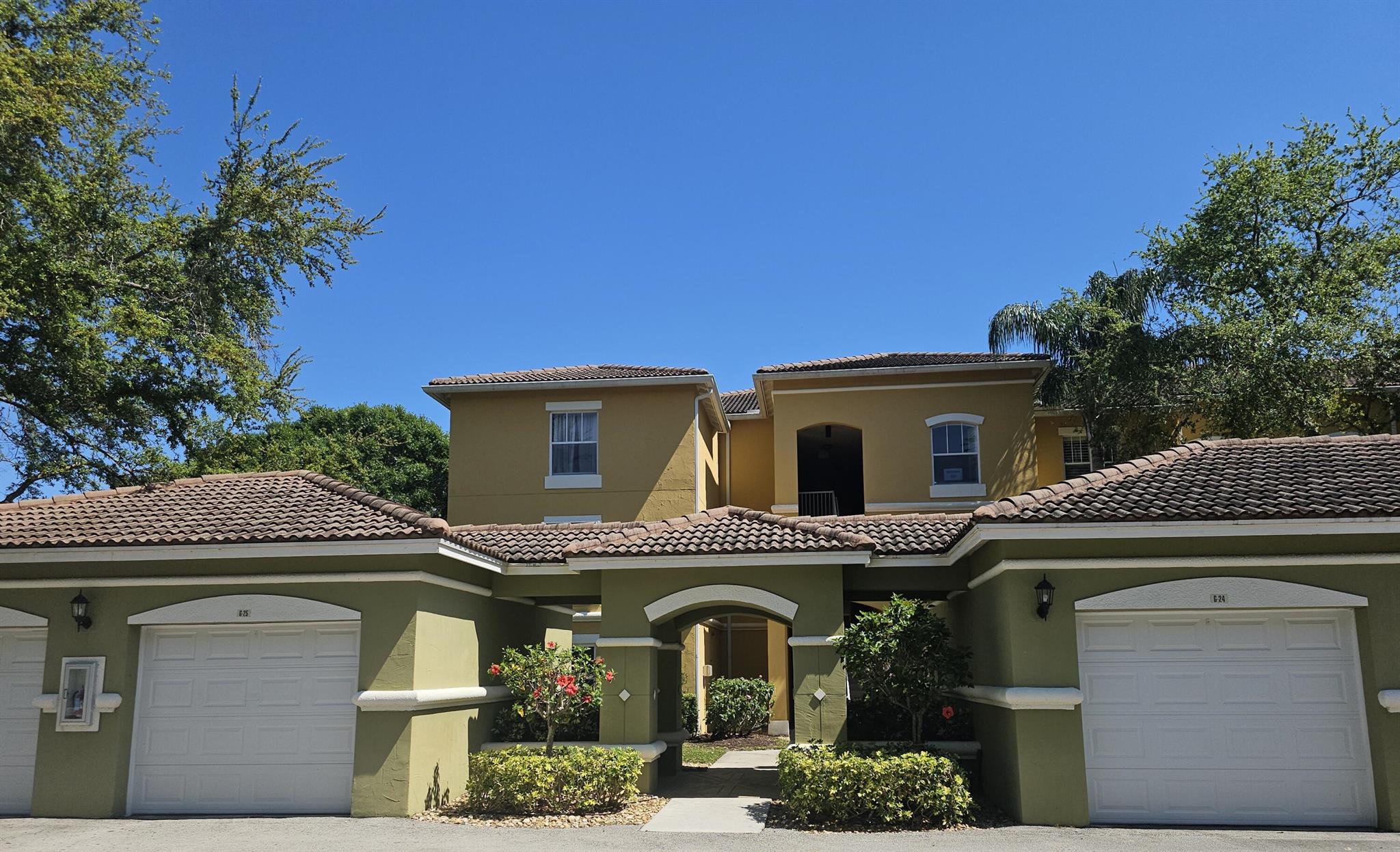 FAIRWAYS AT GRAND HARBOR - Residential Lease