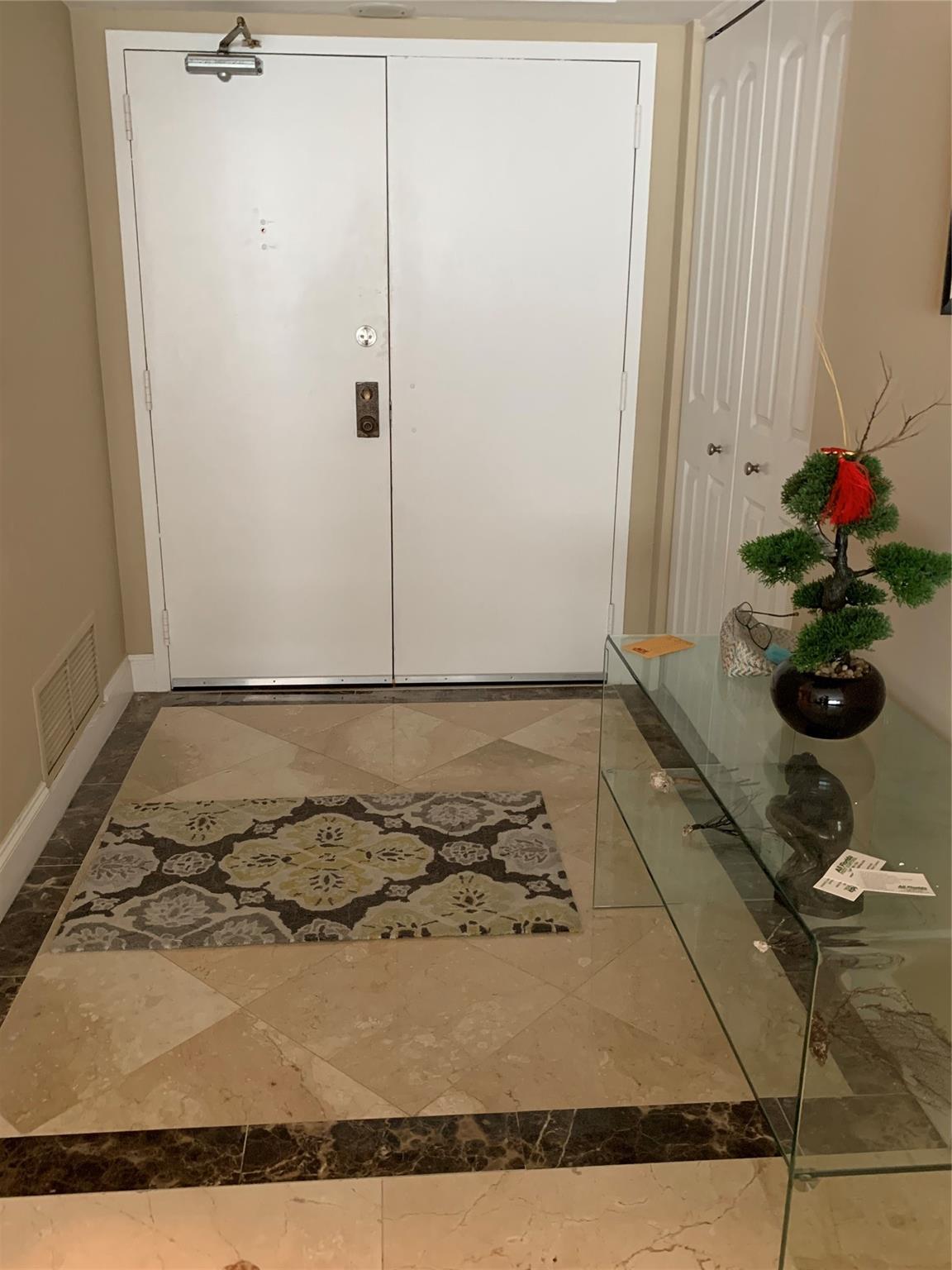 Southpoint Condo NORTH - Residential Lease