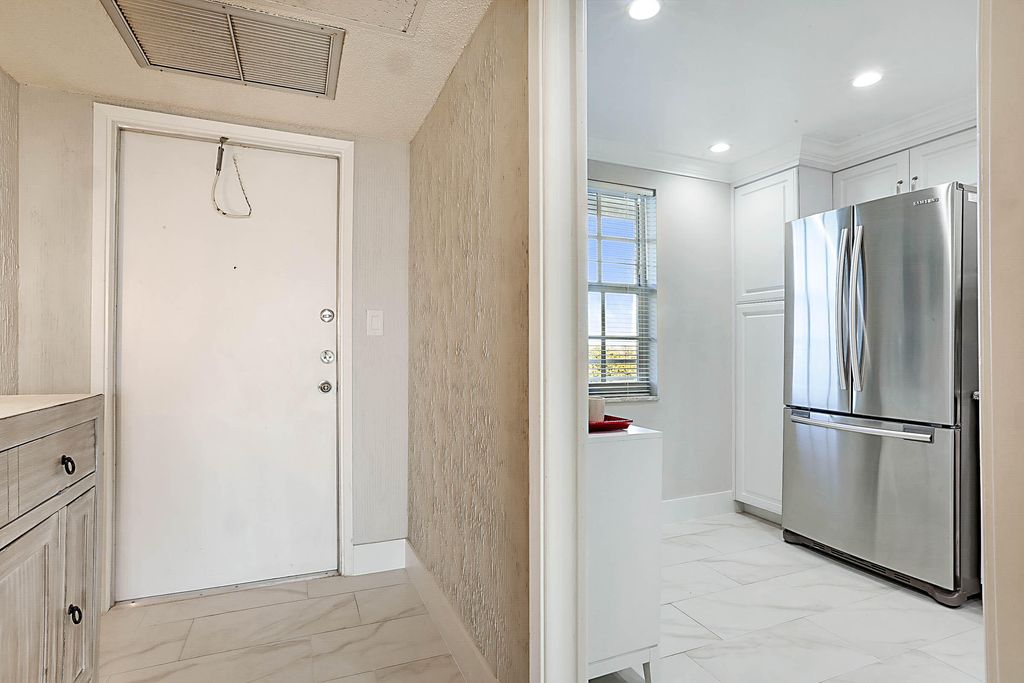 Photo of 575 Oaks Lane #703, Pompano Beach, FL 33069 (MLS # B26013906)