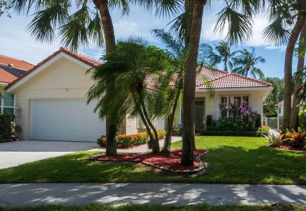 Photo of 295 Kelsey Park Circle, Palm Beach Gardens, FL 33410 (MLS # R10917286)
