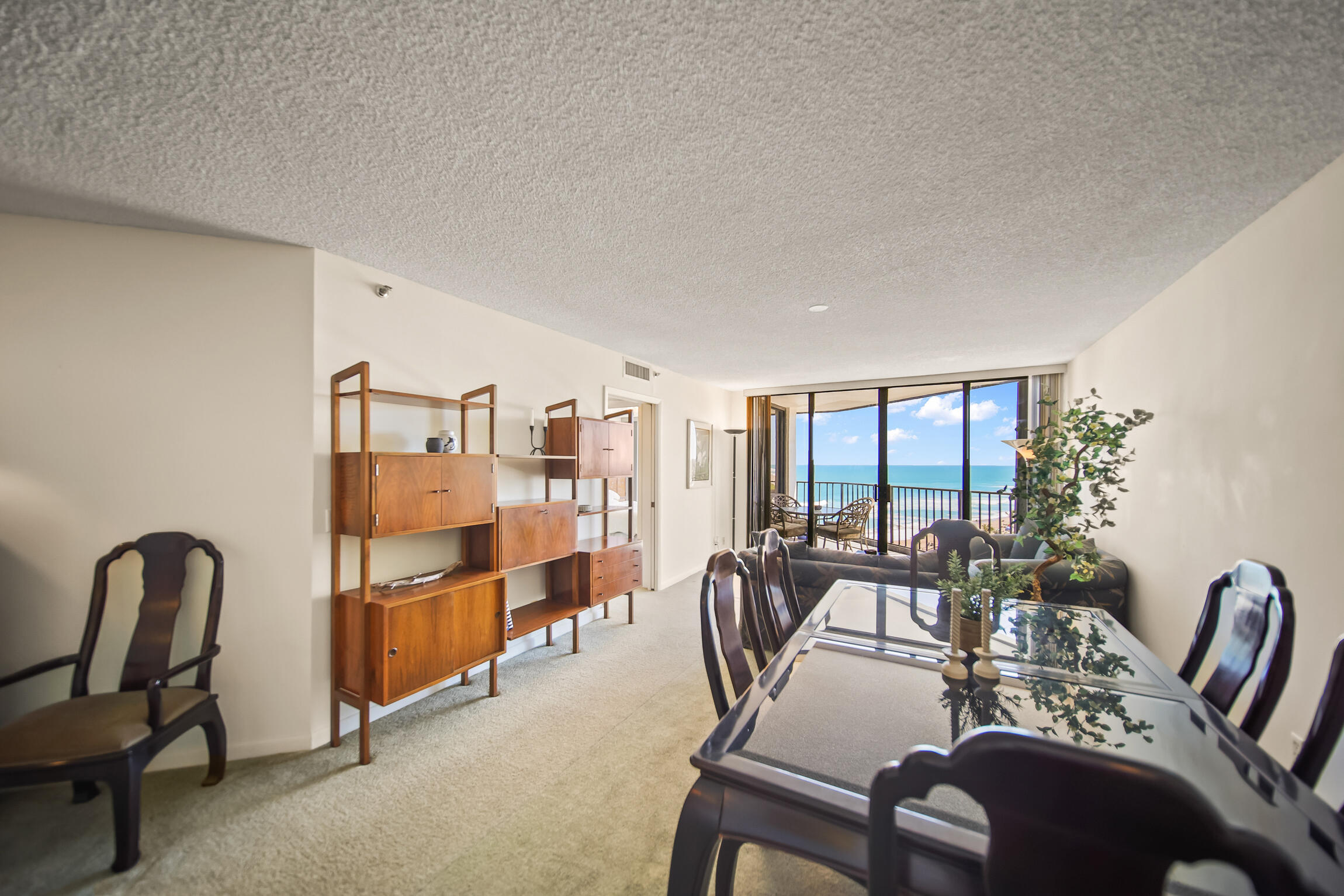 PRINCESS OF HUTCHINSON ISLAND - Residential