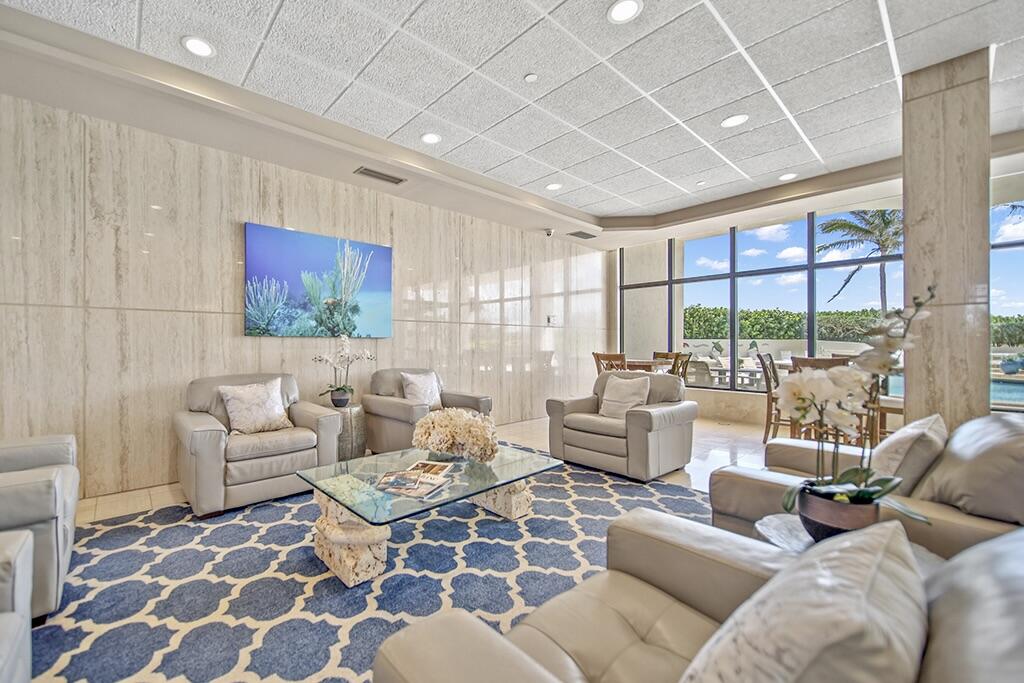 PRINCESS OF HUTCHINSON ISLAND - Residential