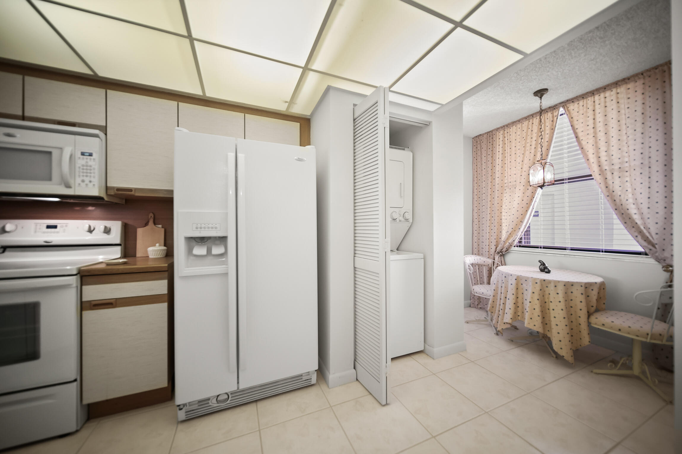 PRINCESS OF HUTCHINSON ISLAND - Residential