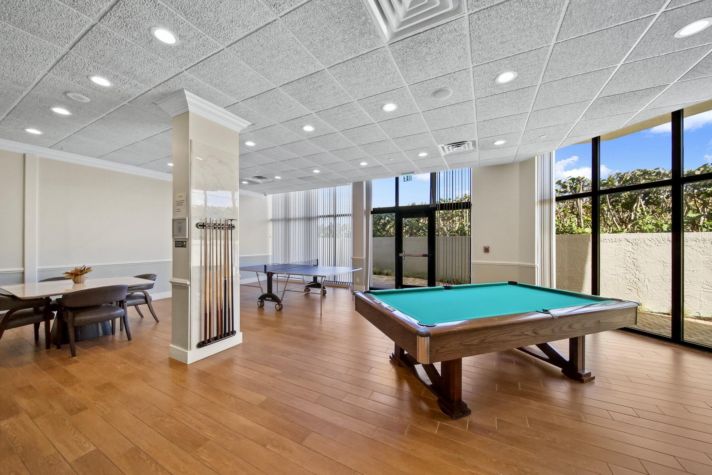 PRINCESS OF HUTCHINSON ISLAND - Residential