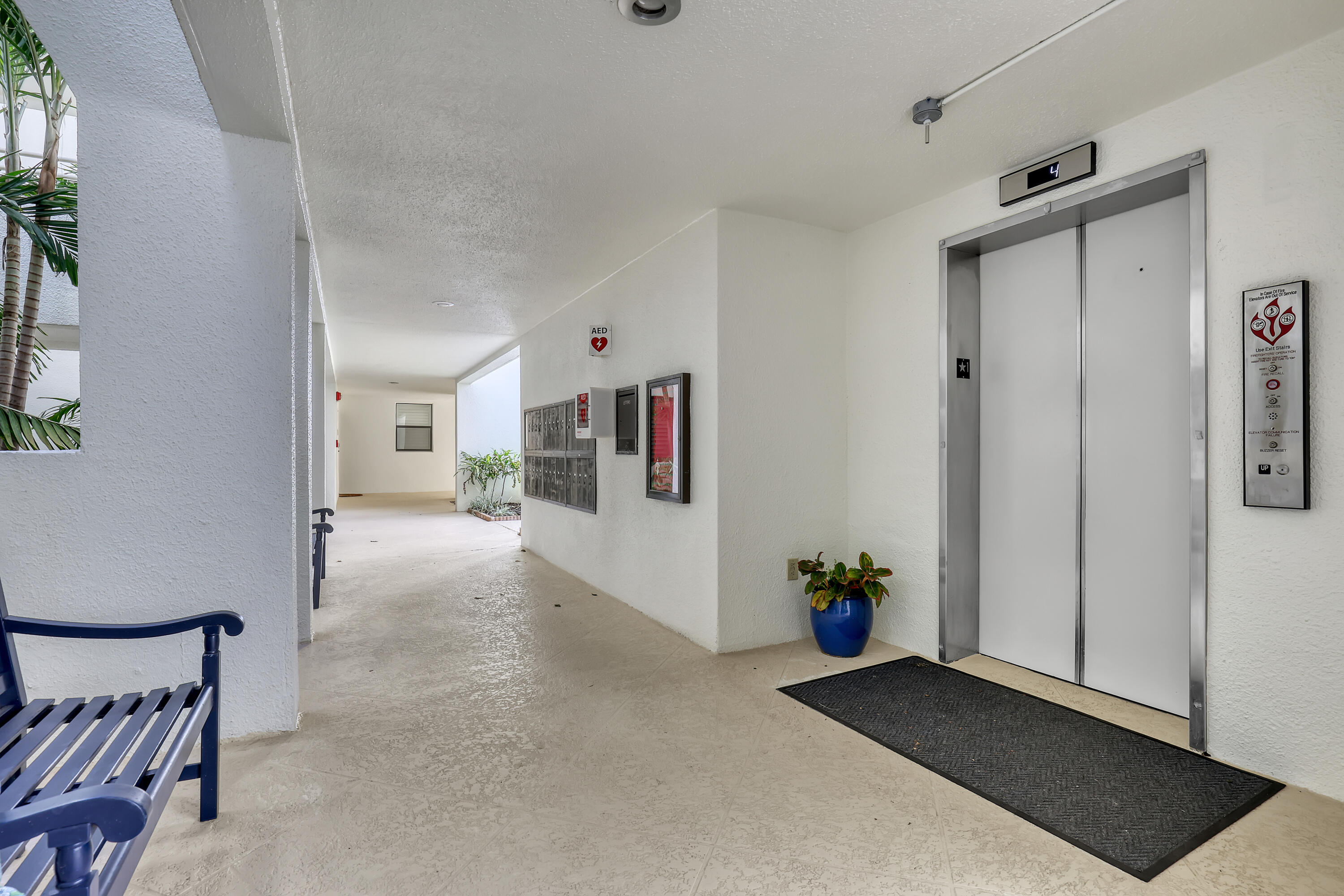 OAK HARBOUR CONDOS - Residential