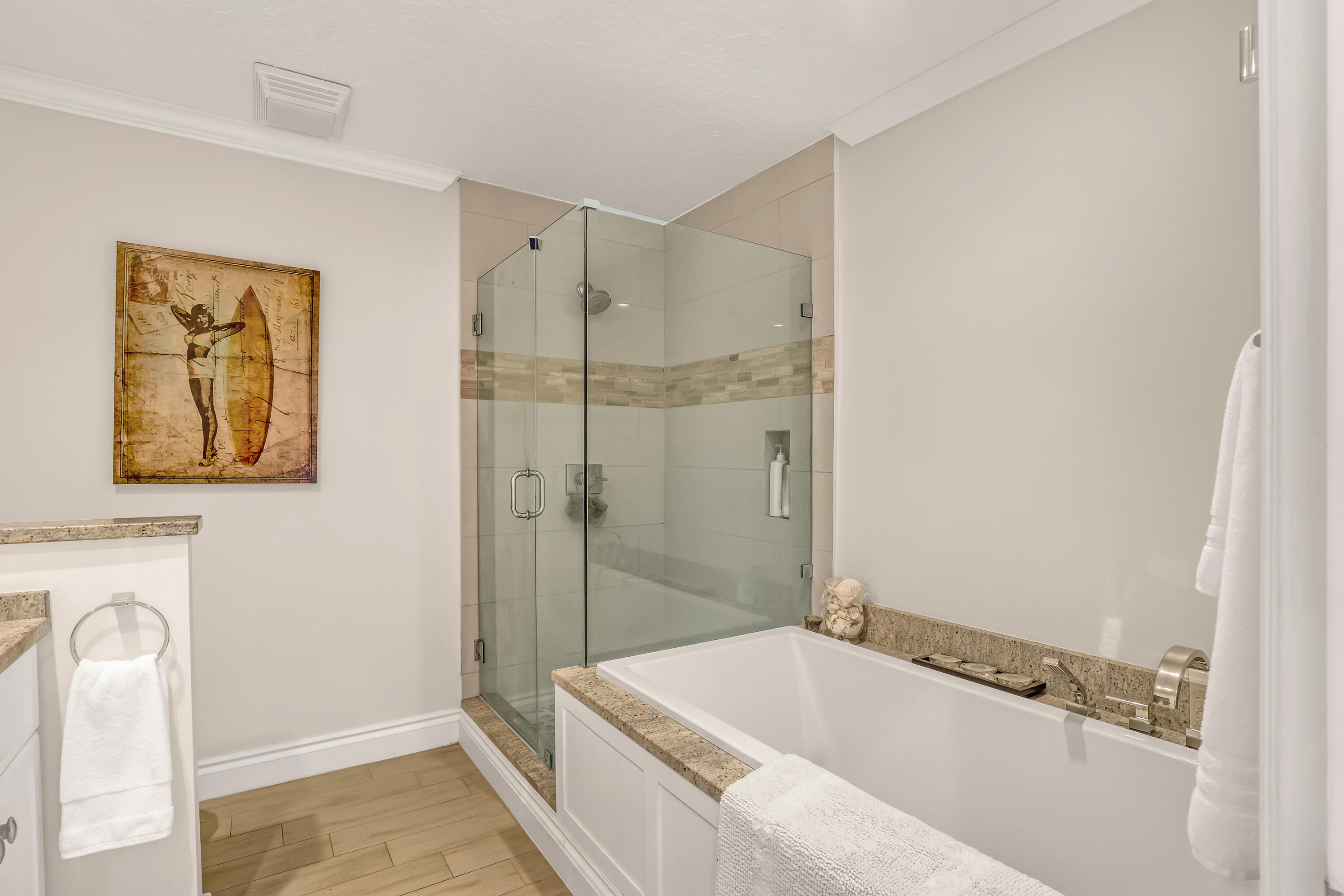 OAK HARBOUR CONDOS - Residential