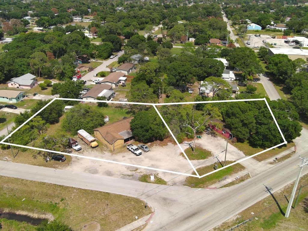 Photo of 902 Angle Road, Fort Pierce, FL 34947 (MLS # B26027982)