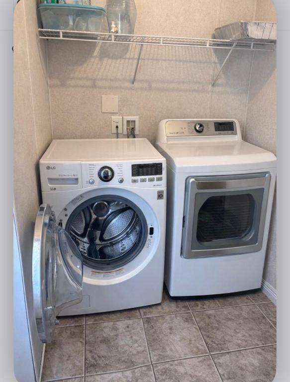 TREASURE ISLAND UNIT 11 - Residential