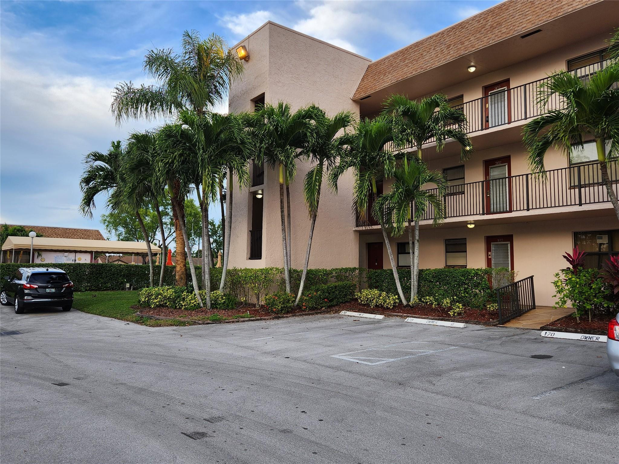 Sunrise Lakes Phase 4 - Residential