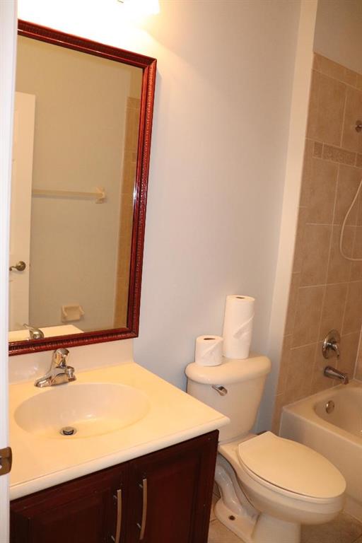 Isles At Weston 171-40 B - Residential Lease