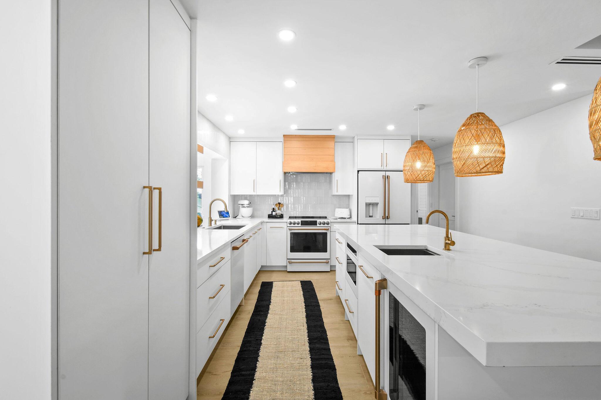 LAKE CLARKE WEST - Residential