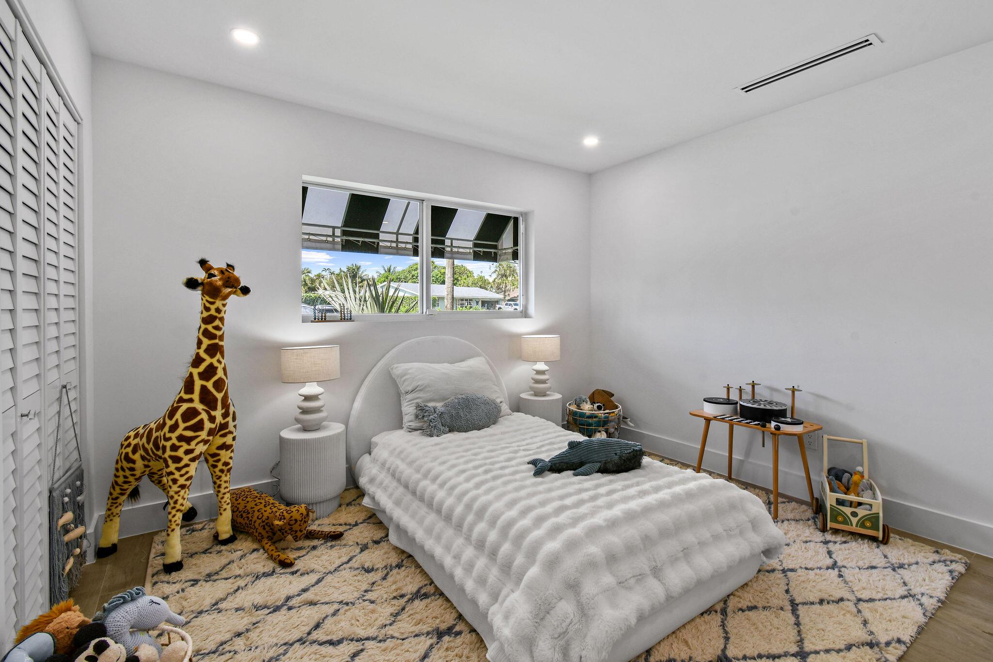 LAKE CLARKE WEST - Residential