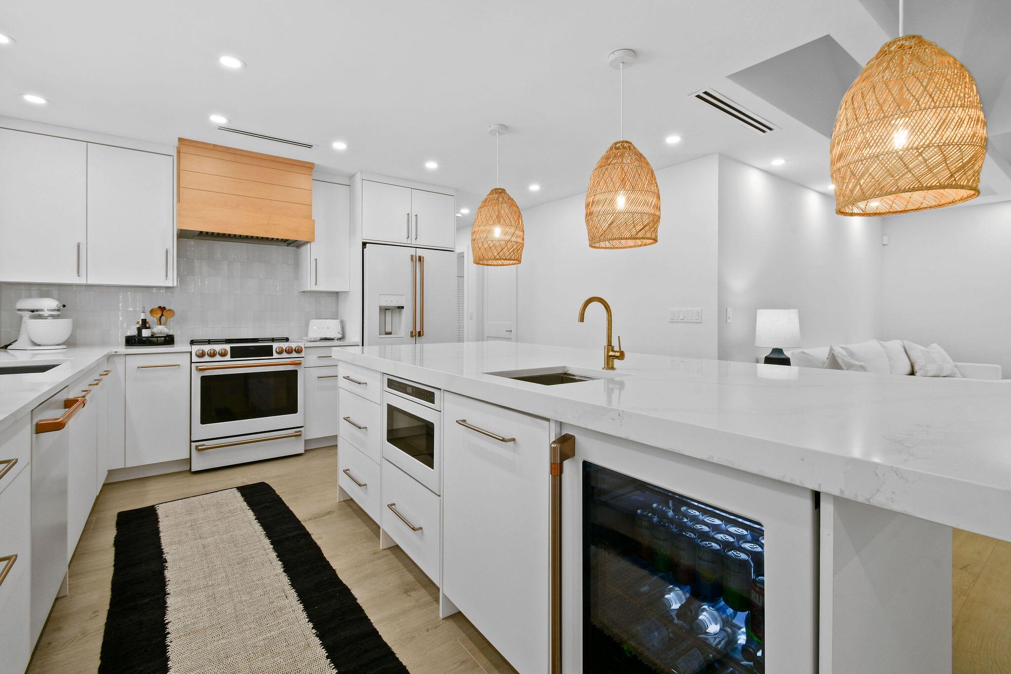 LAKE CLARKE WEST - Residential