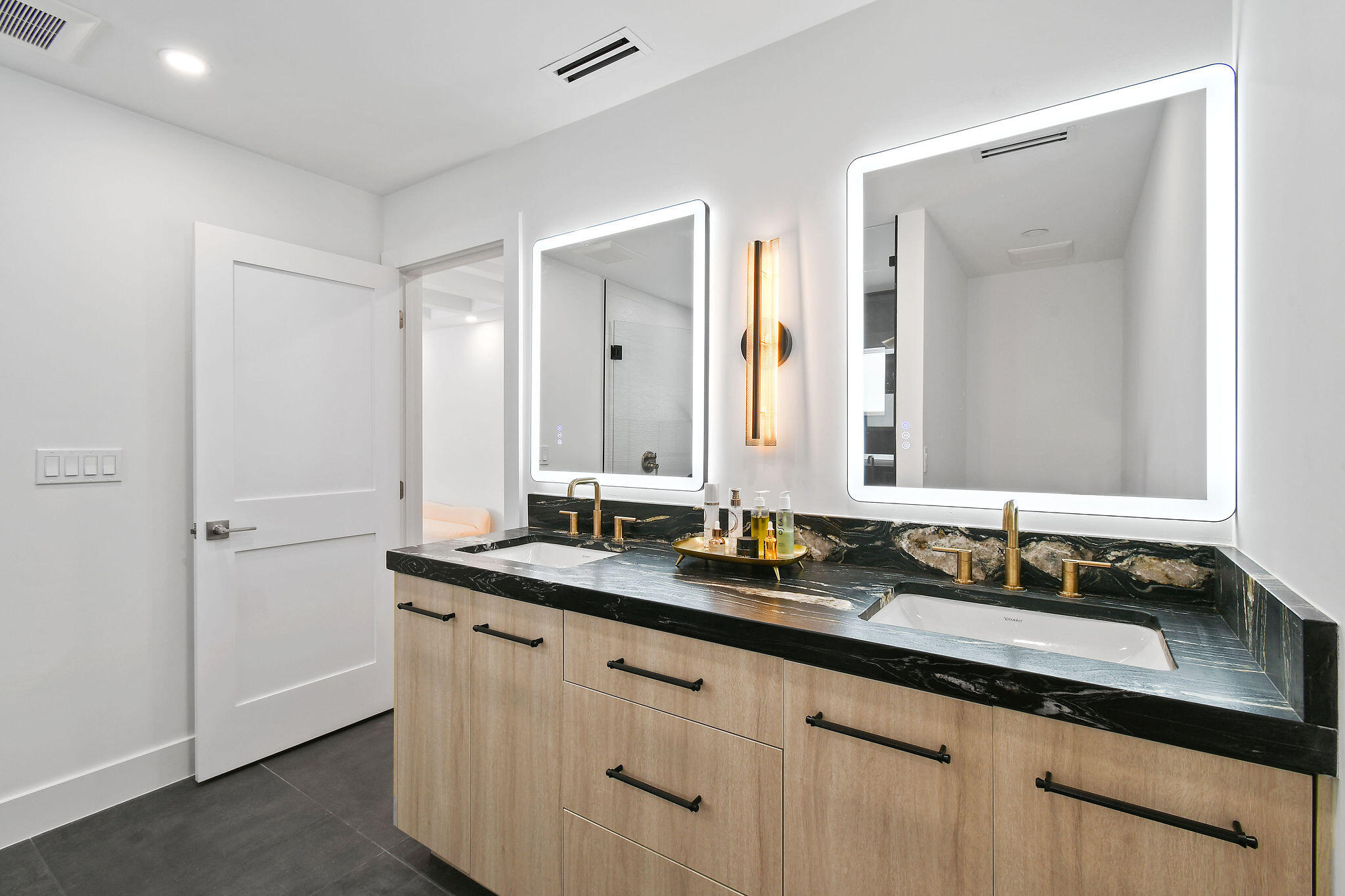 LAKE CLARKE WEST - Residential