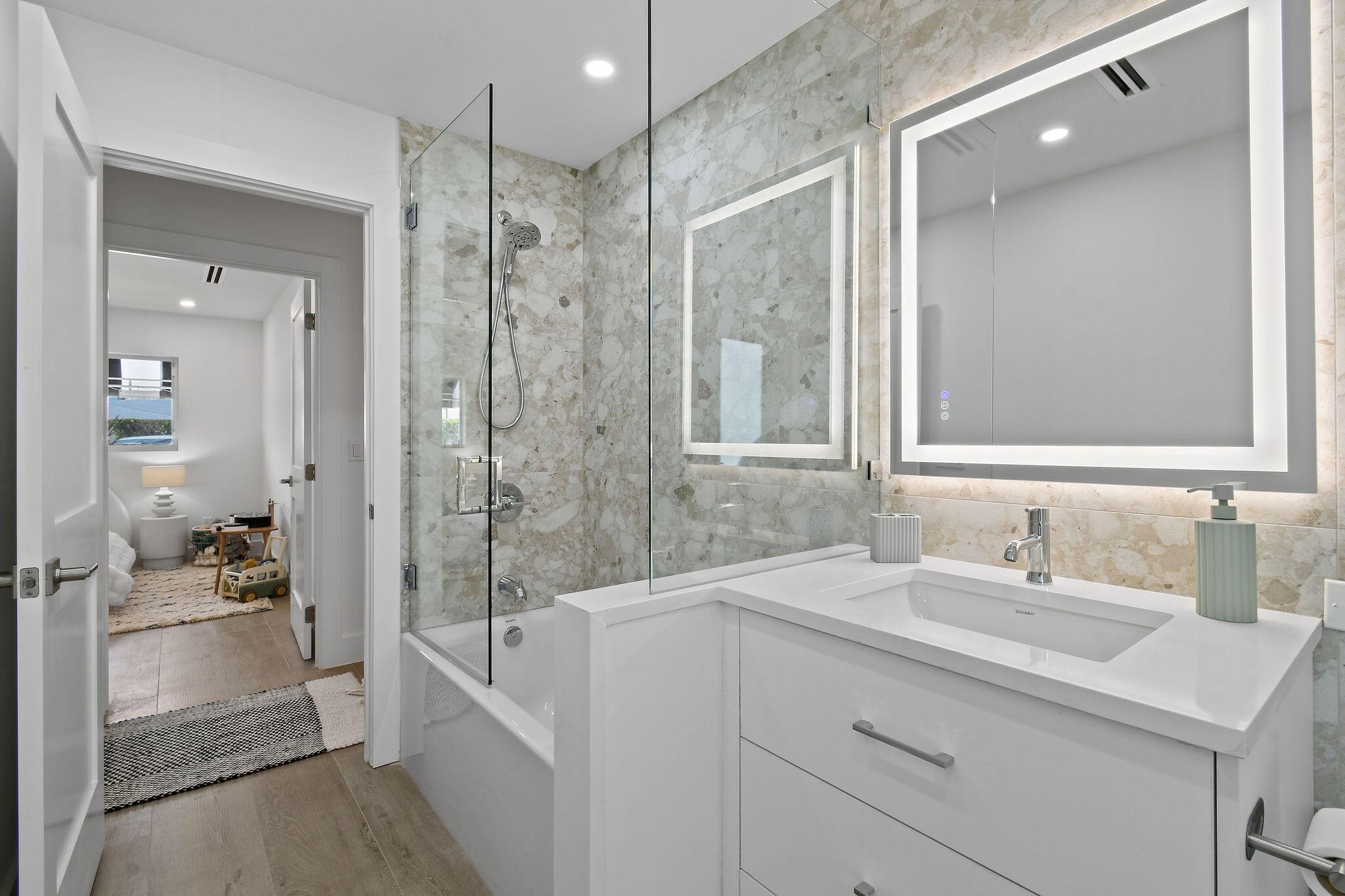 LAKE CLARKE WEST - Residential