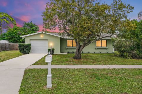 Photo of 435 NE Solida Circle, Port Saint Lucie, FL 34953 (MLS # R11148132)