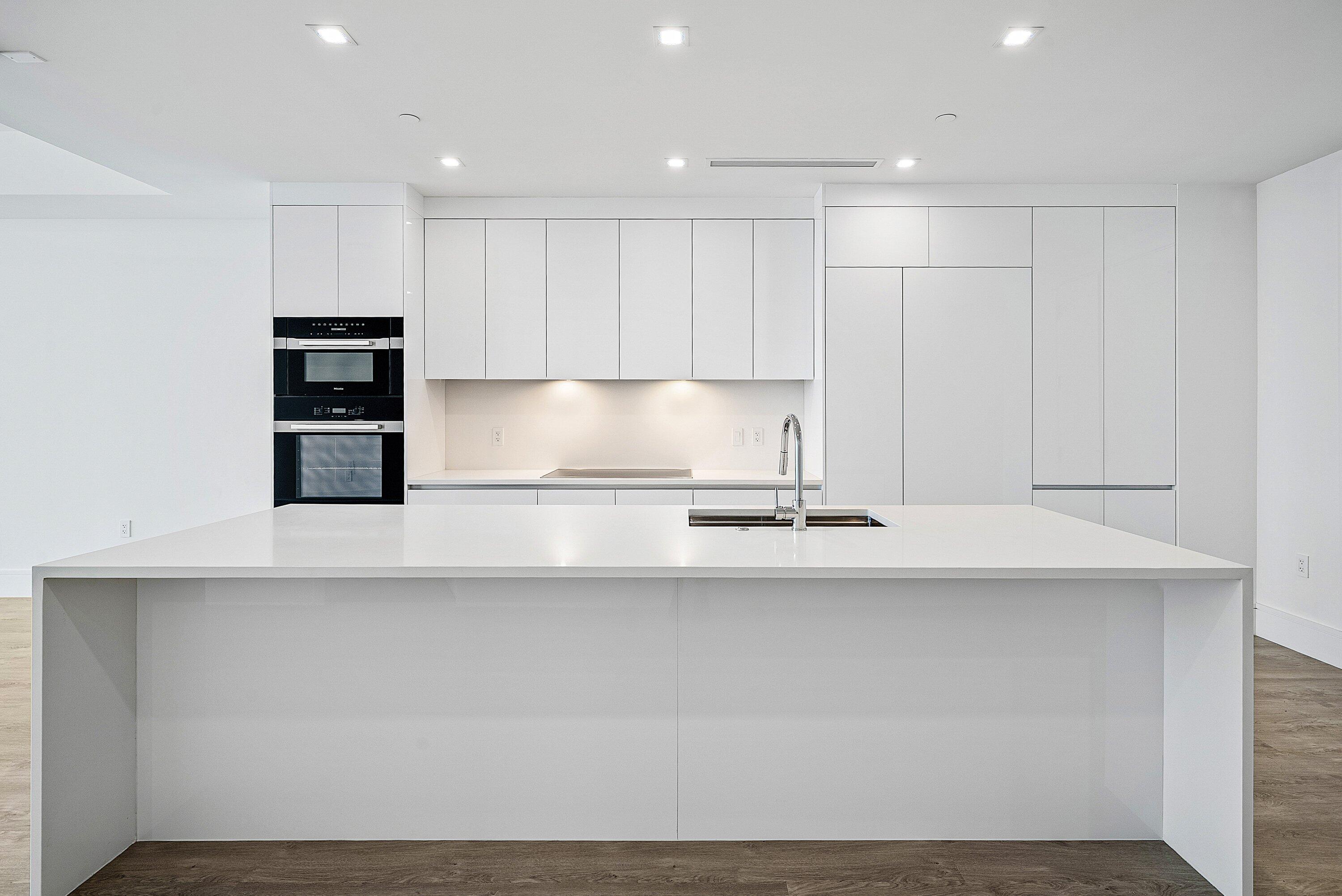 NAUTILUS 220 CONDO - Residential