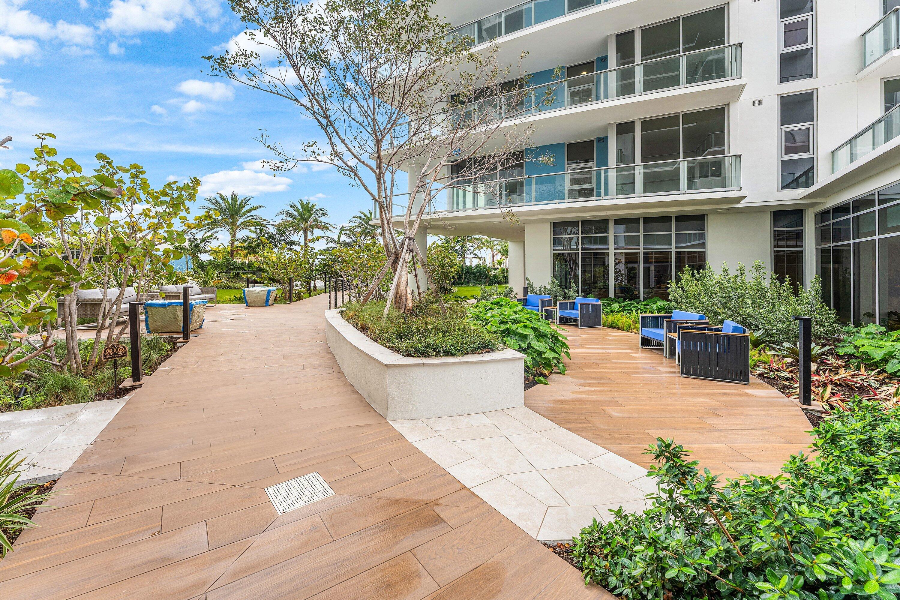 NAUTILUS 220 CONDO - Residential