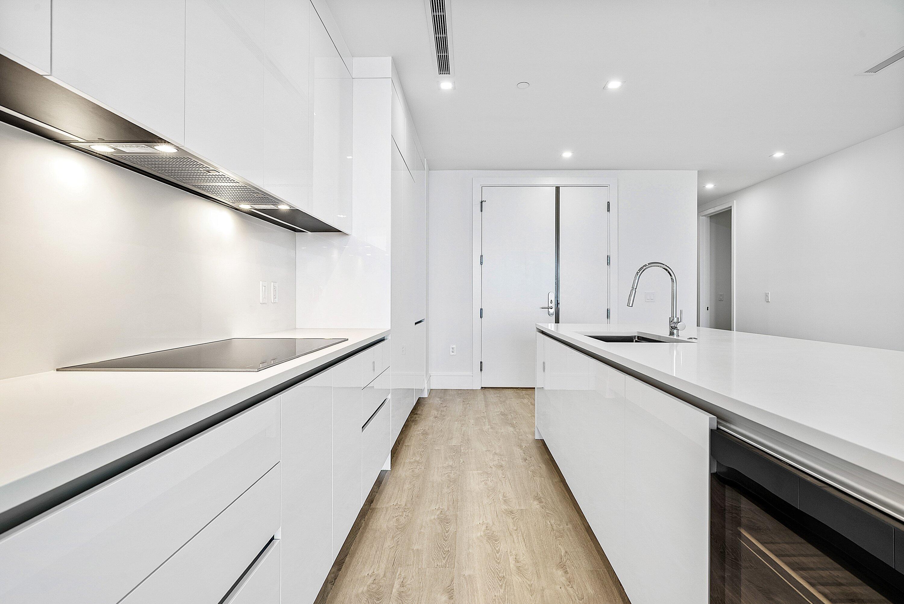 NAUTILUS 220 CONDO - Residential