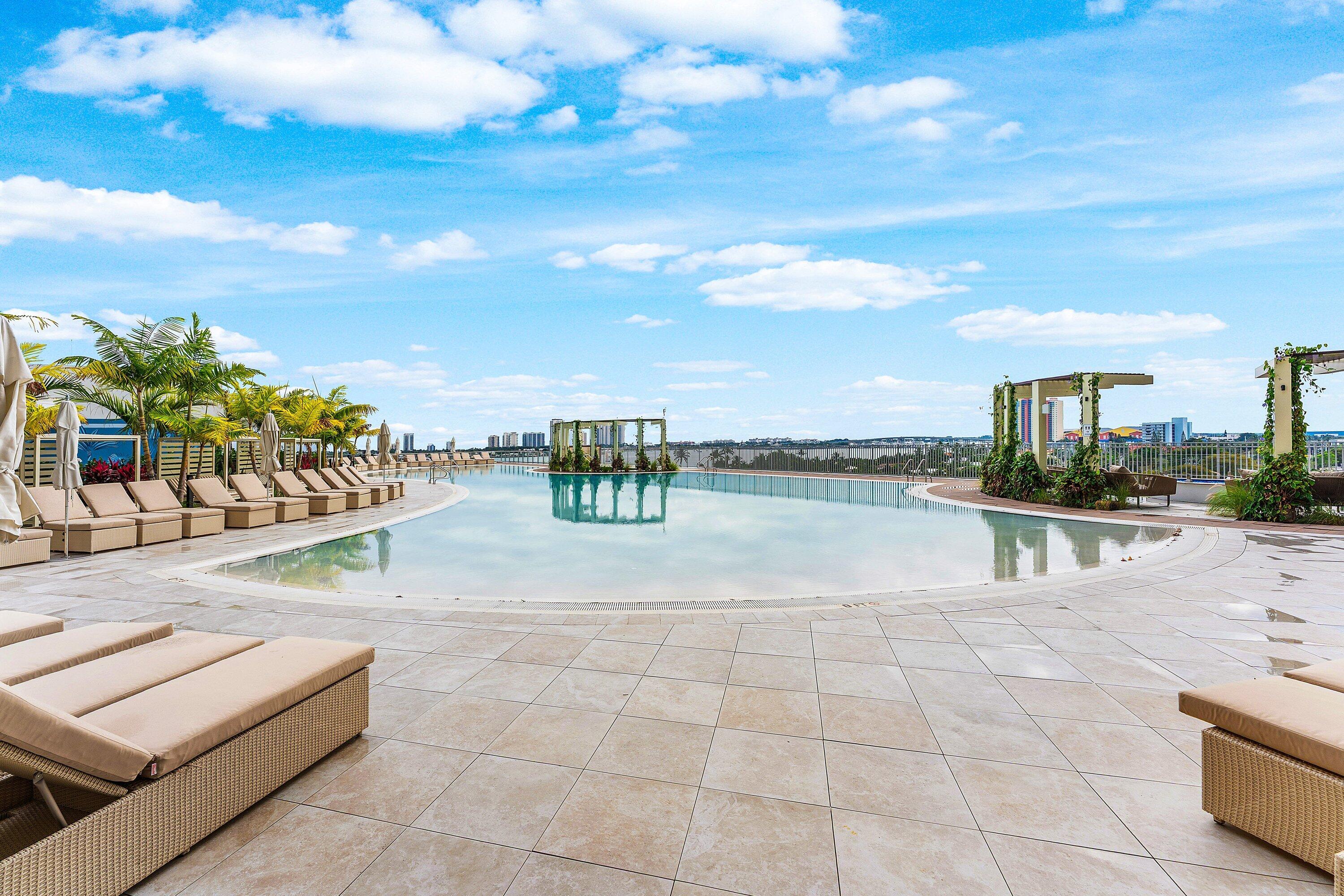 NAUTILUS 220 CONDO - Residential