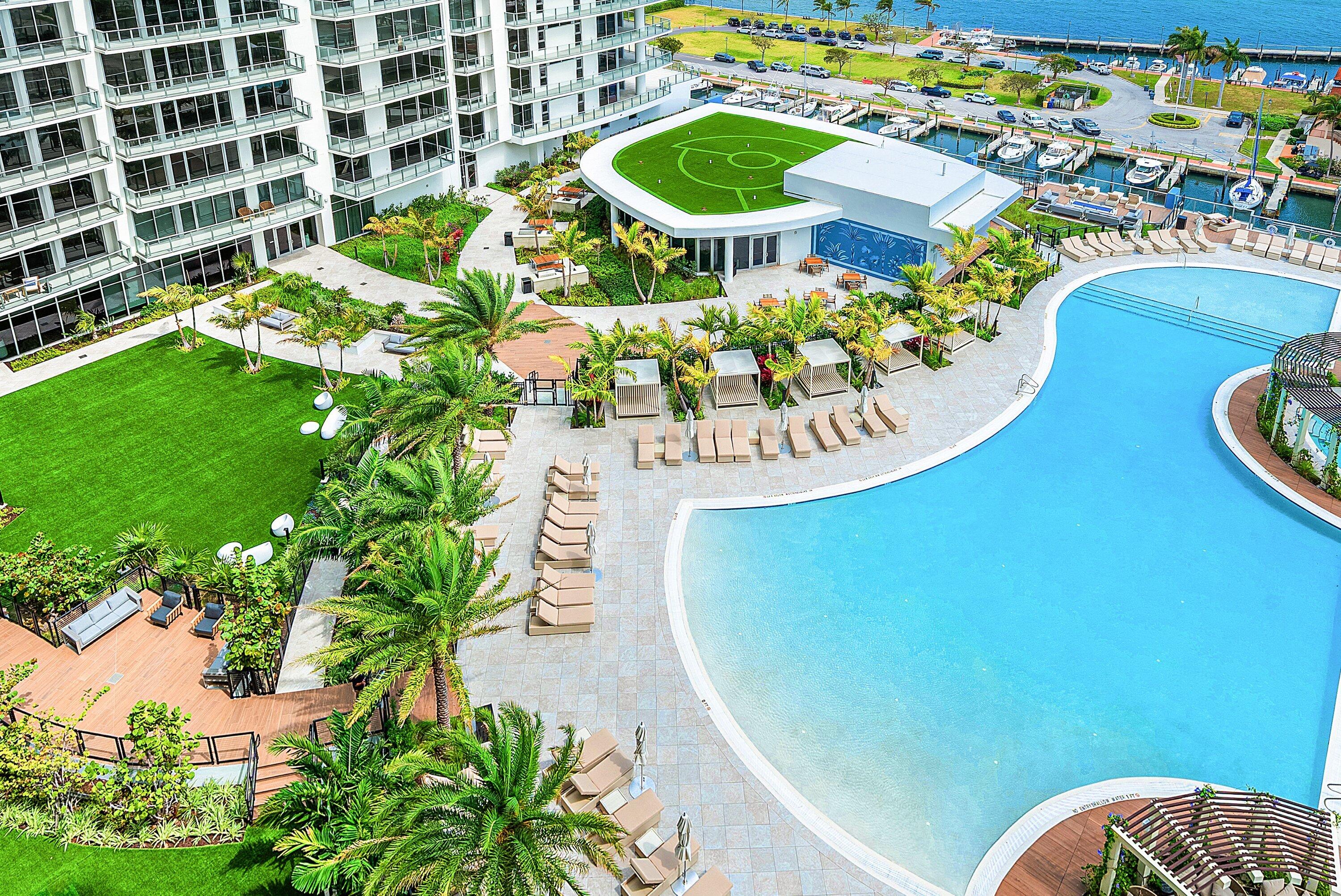 NAUTILUS 220 CONDO - Residential