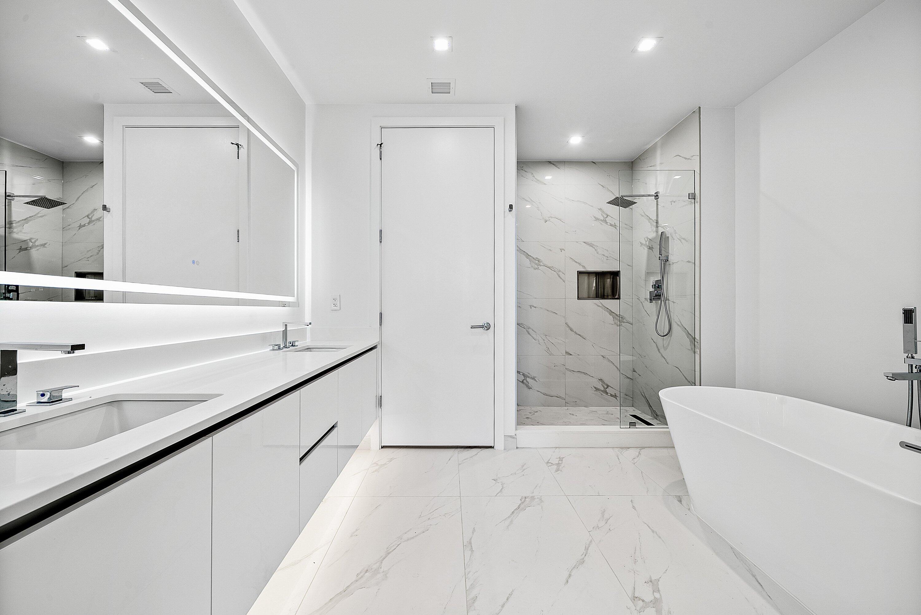 NAUTILUS 220 CONDO - Residential