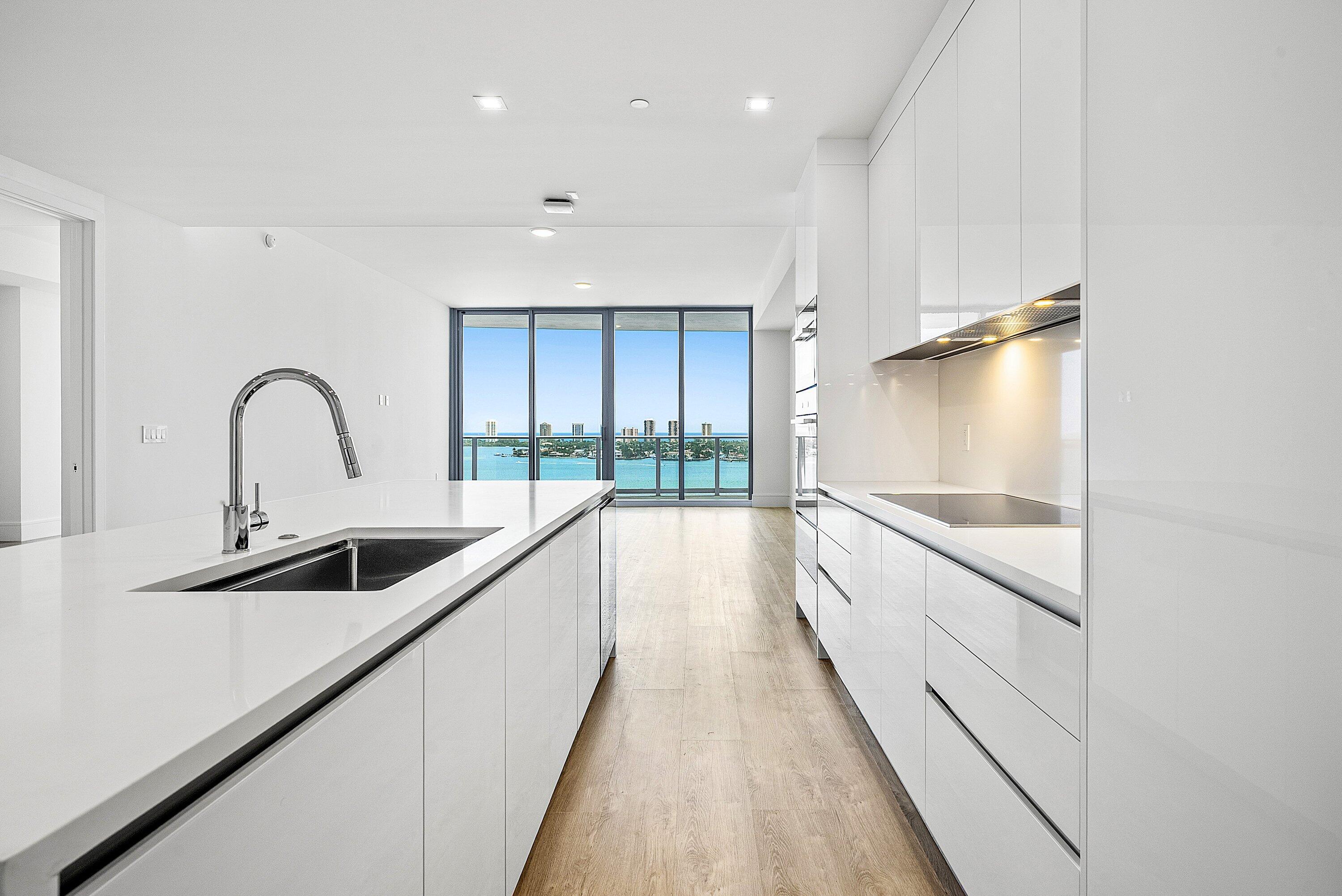 NAUTILUS 220 CONDO - Residential