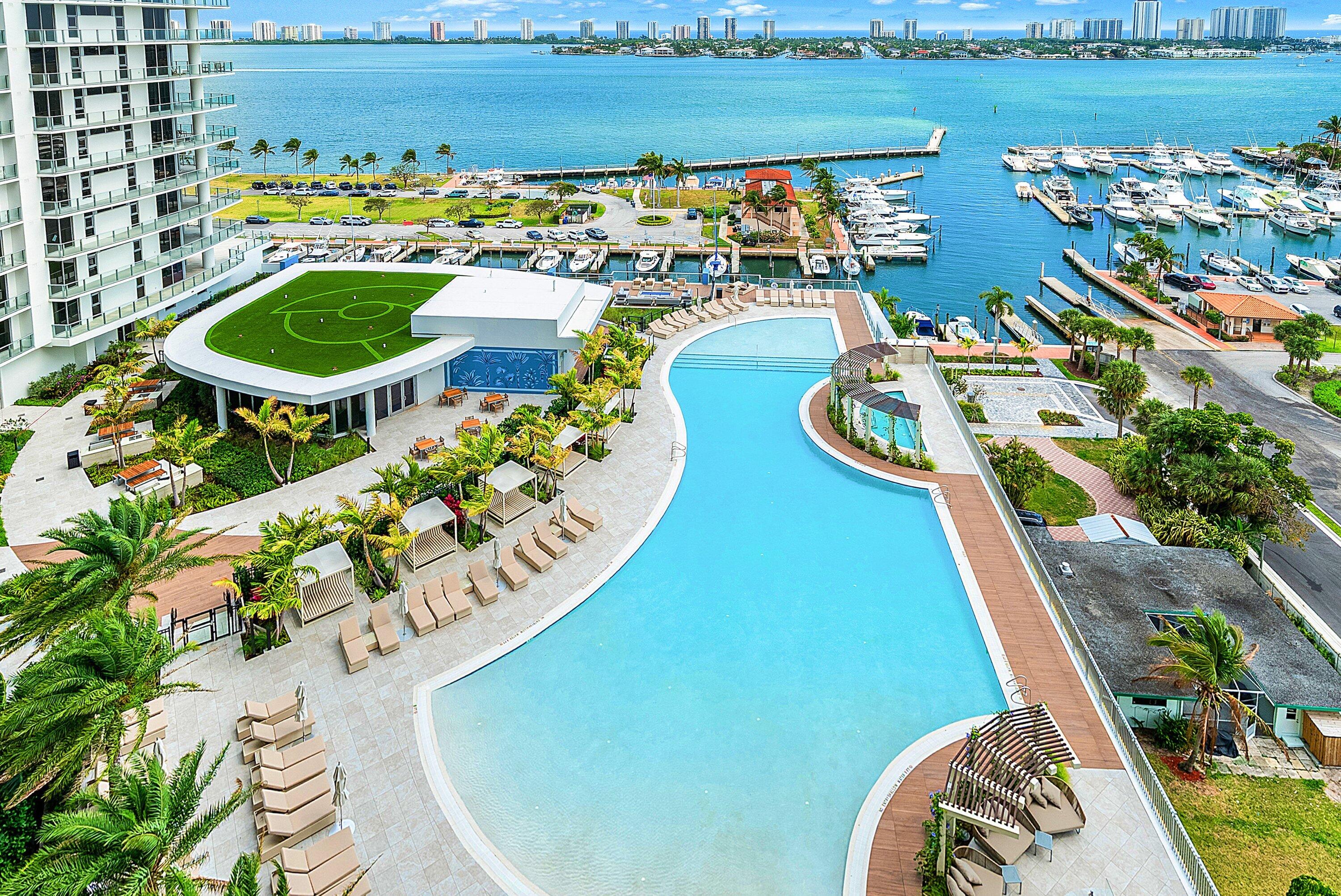 NAUTILUS 220 CONDO - Residential