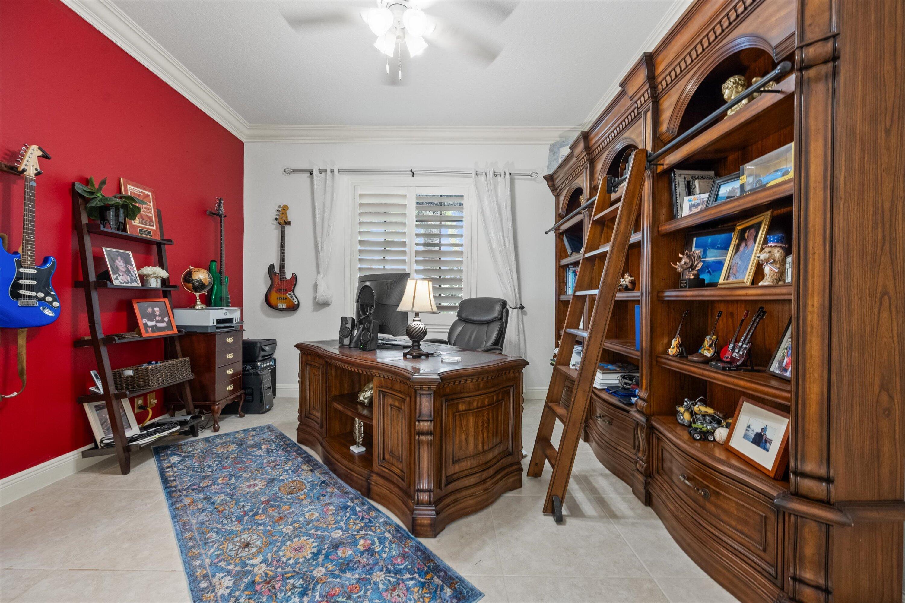 VERSAILLES - Residential Lease