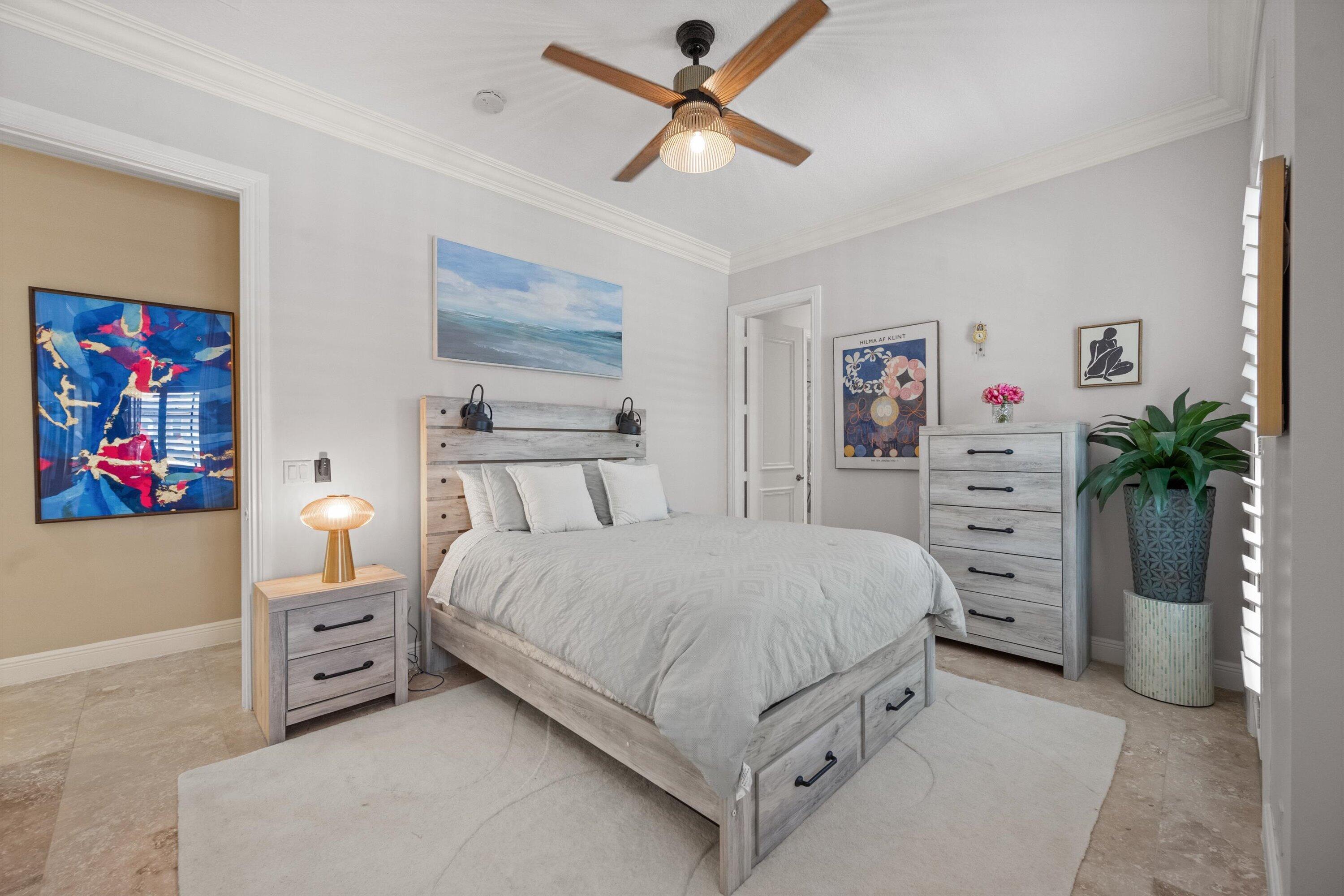 VERSAILLES - Residential Lease