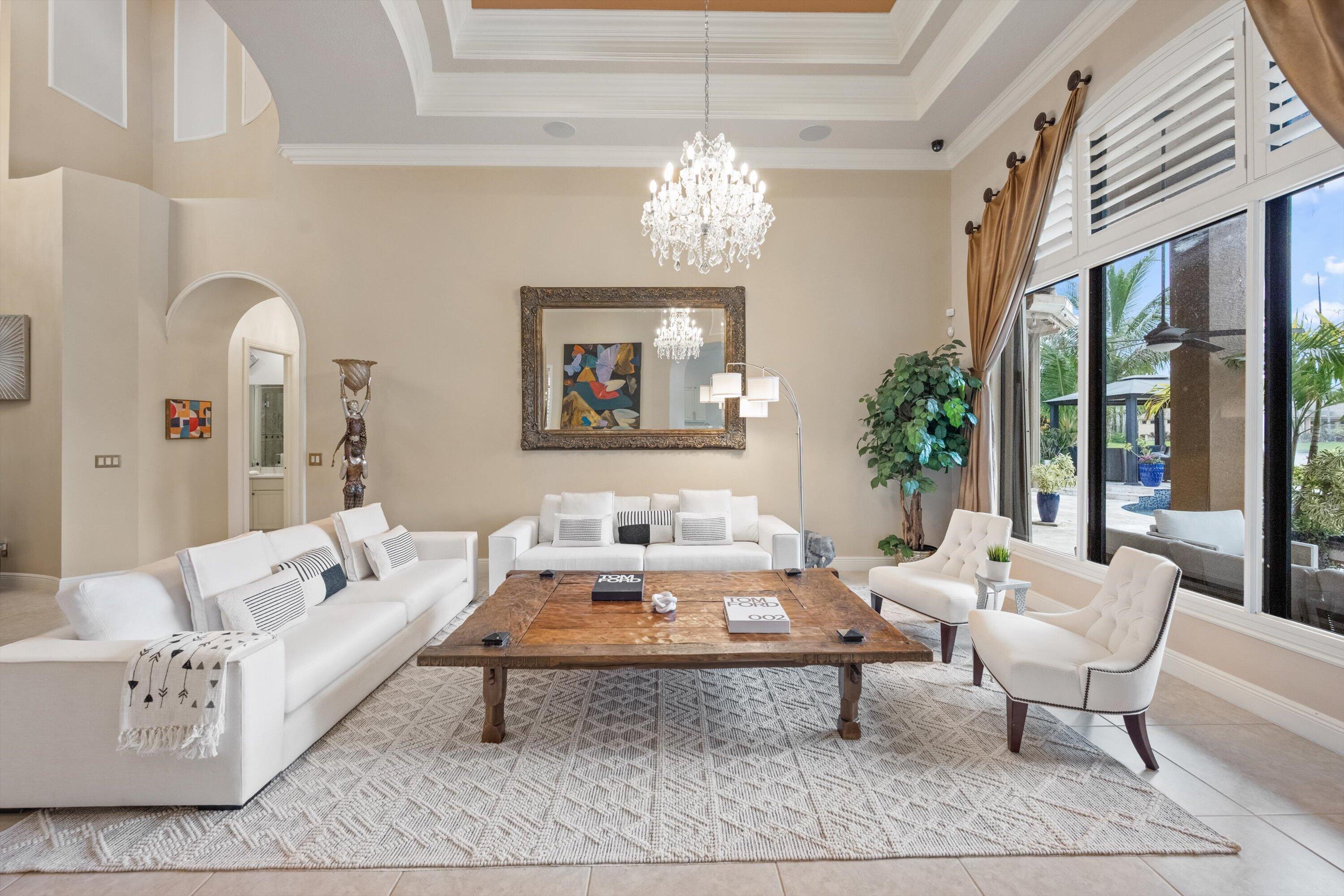 VERSAILLES - Residential Lease