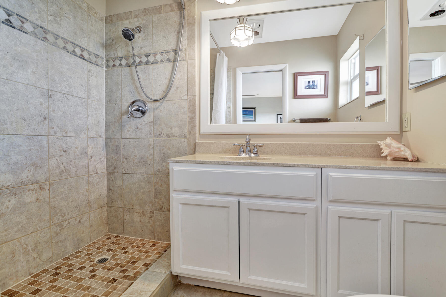 BOCA CAPRI CONDO APTS SLY 218 FT OF ELY 198.54 FT - Residential