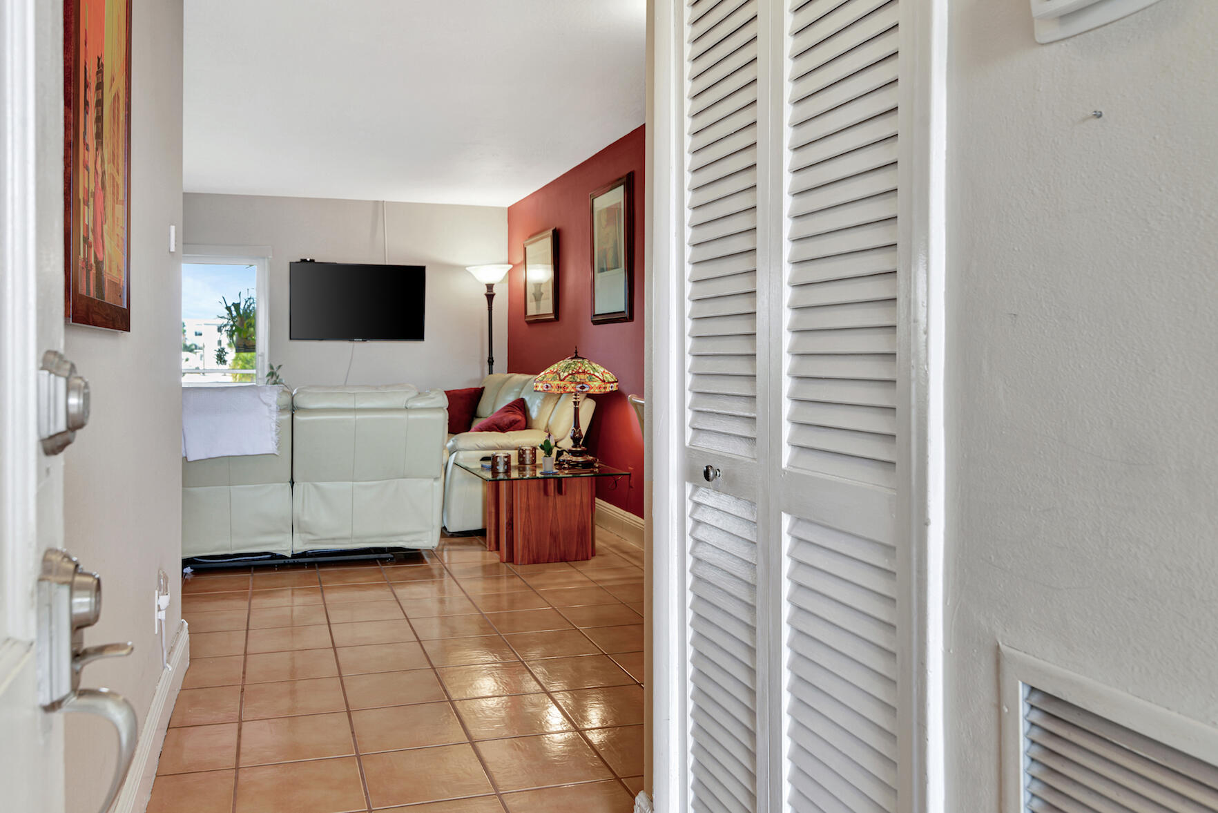 BOCA CAPRI CONDO APTS SLY 218 FT OF ELY 198.54 FT - Residential