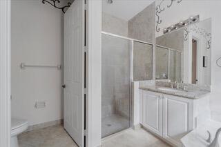 VALENCIA POINTE 3 - Residential Lease